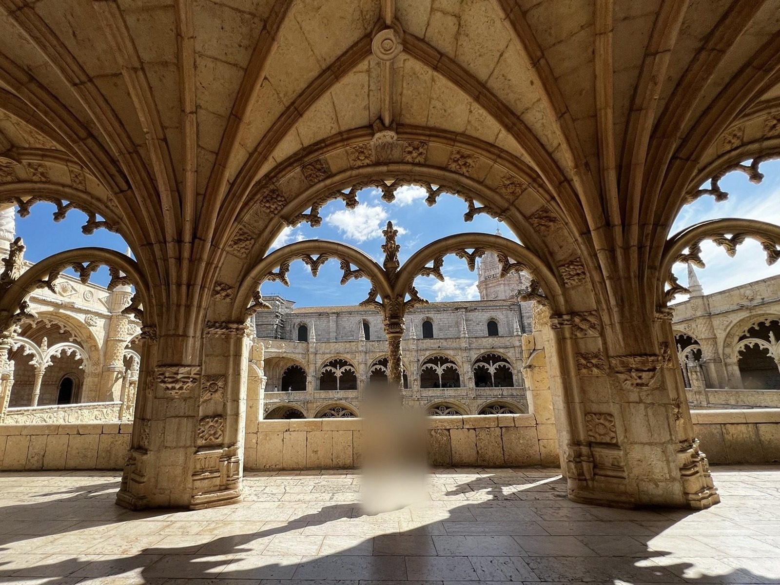 Le cloître du monastère des Hiéronymites
