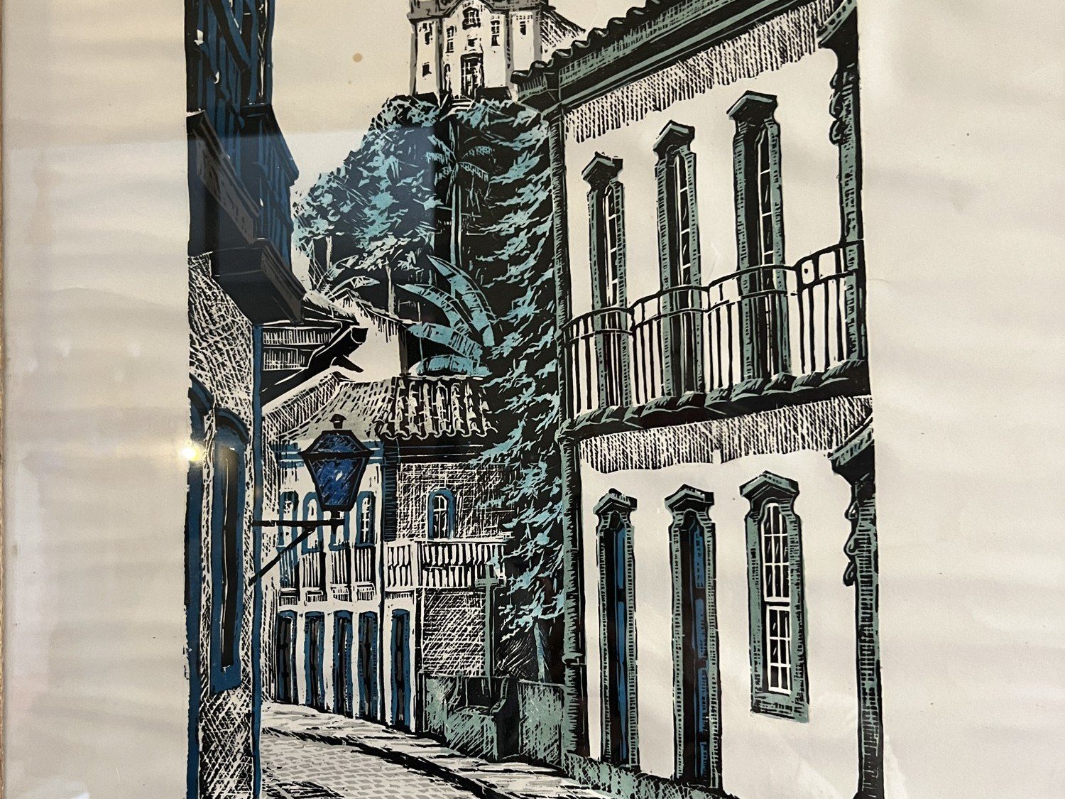 Un tableau accroché dans la chambre d’hôtes