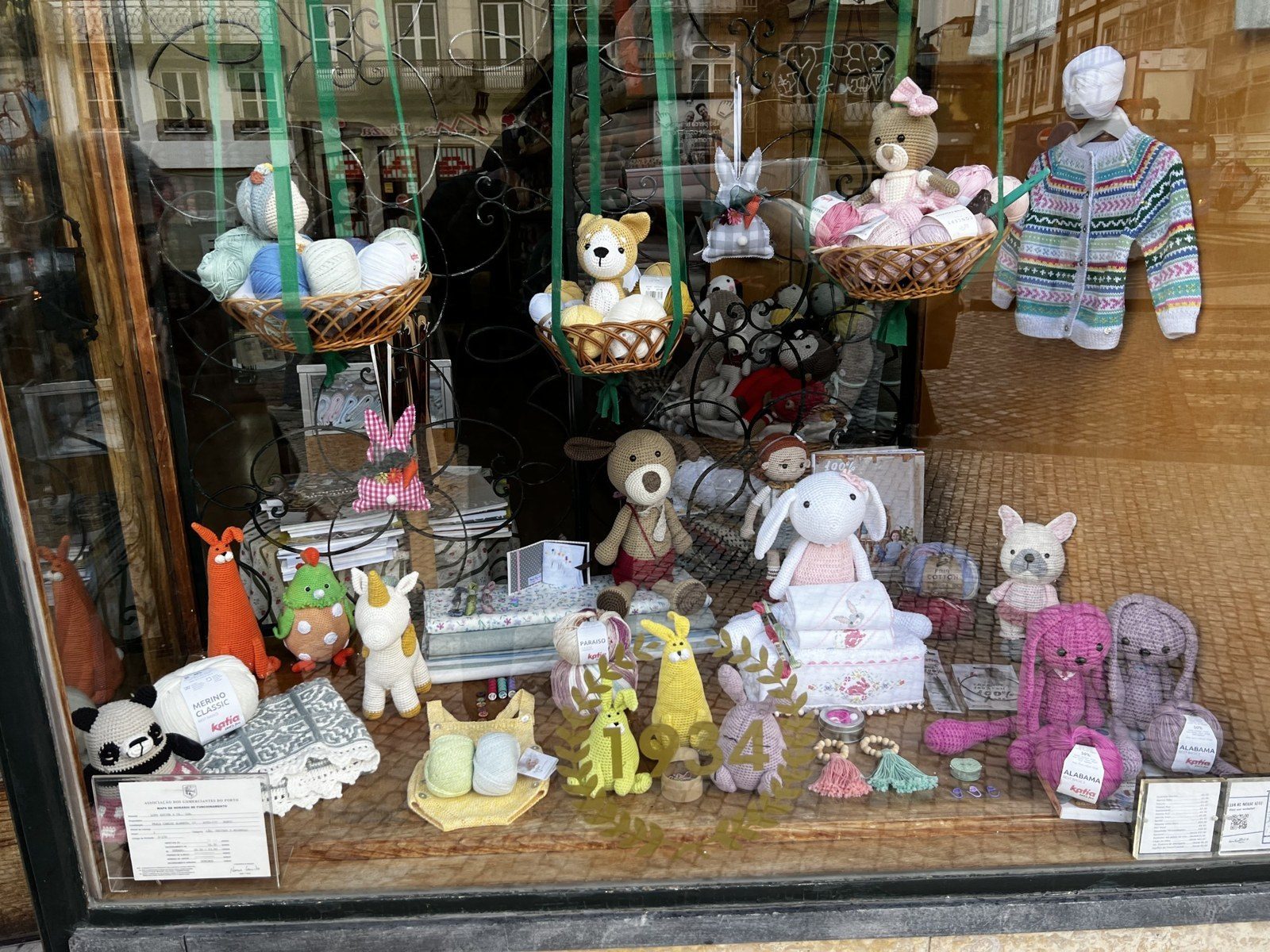 Une vitrine près des Clérigos